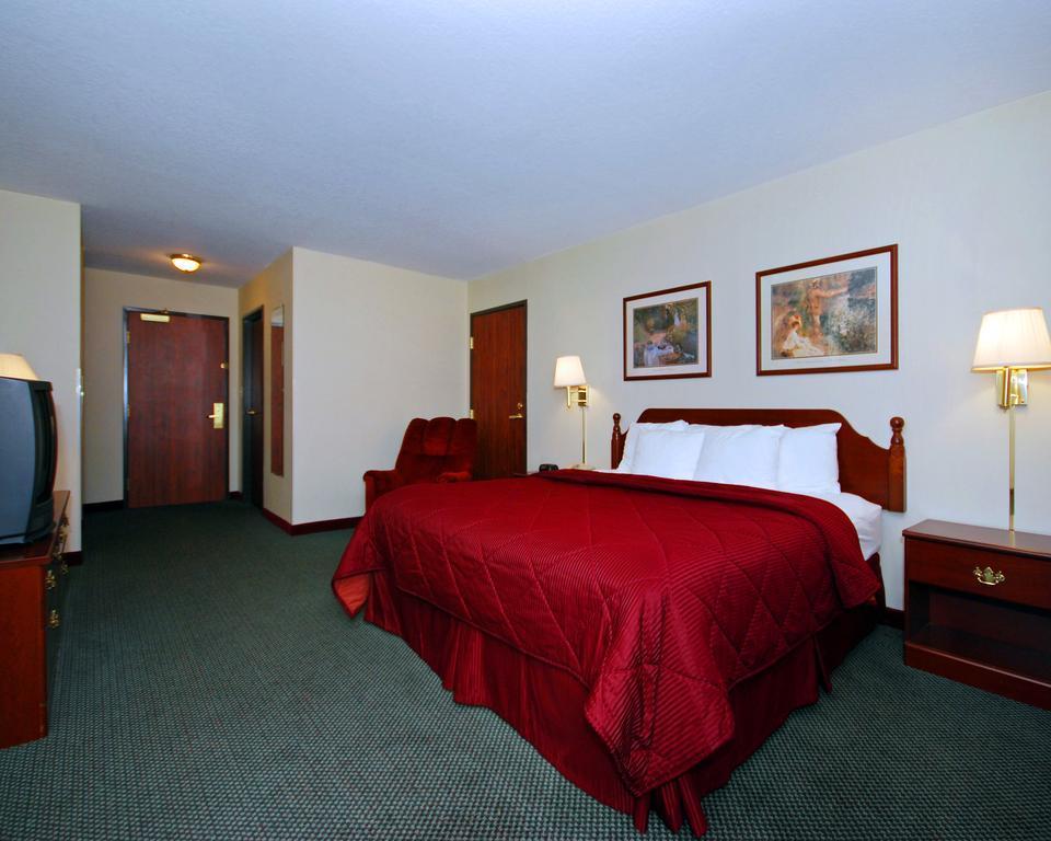 Comfort Inn & Suites Фремонт Екстер'єр фото