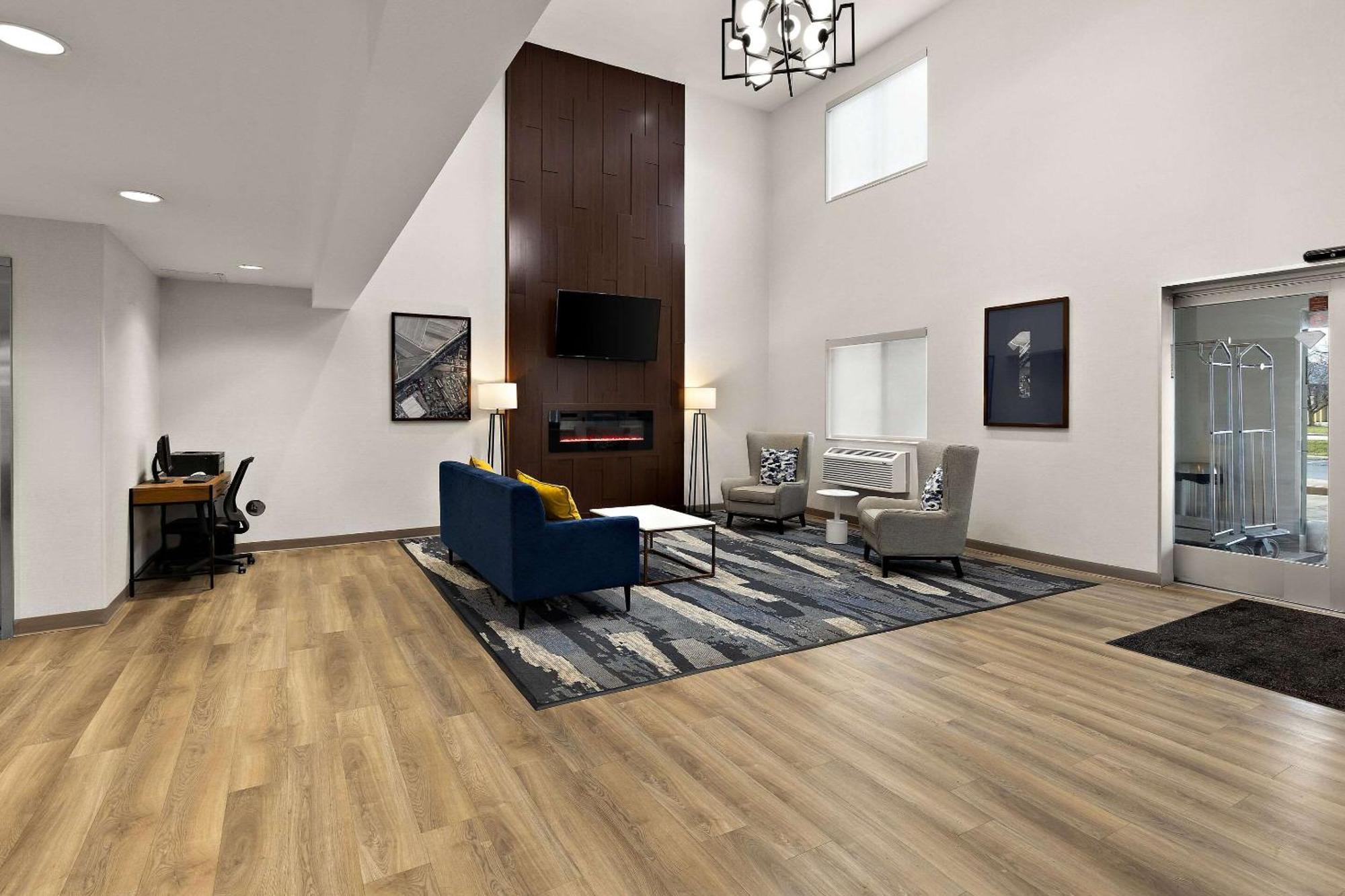 Comfort Inn & Suites Фремонт Екстер'єр фото