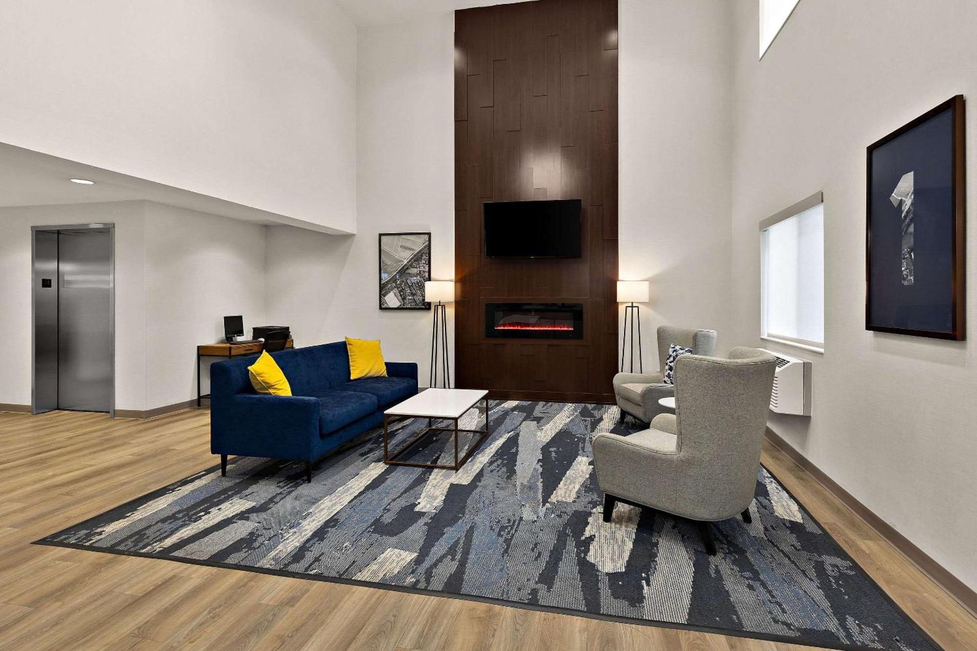Comfort Inn & Suites Фремонт Екстер'єр фото